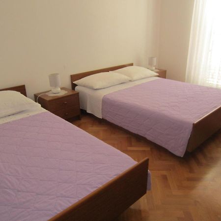Ivic Apartments Vodice Croatia מראה חיצוני תמונה