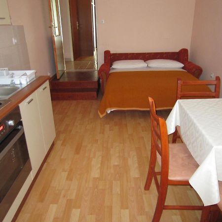 Ivic Apartments Vodice Croatia מראה חיצוני תמונה