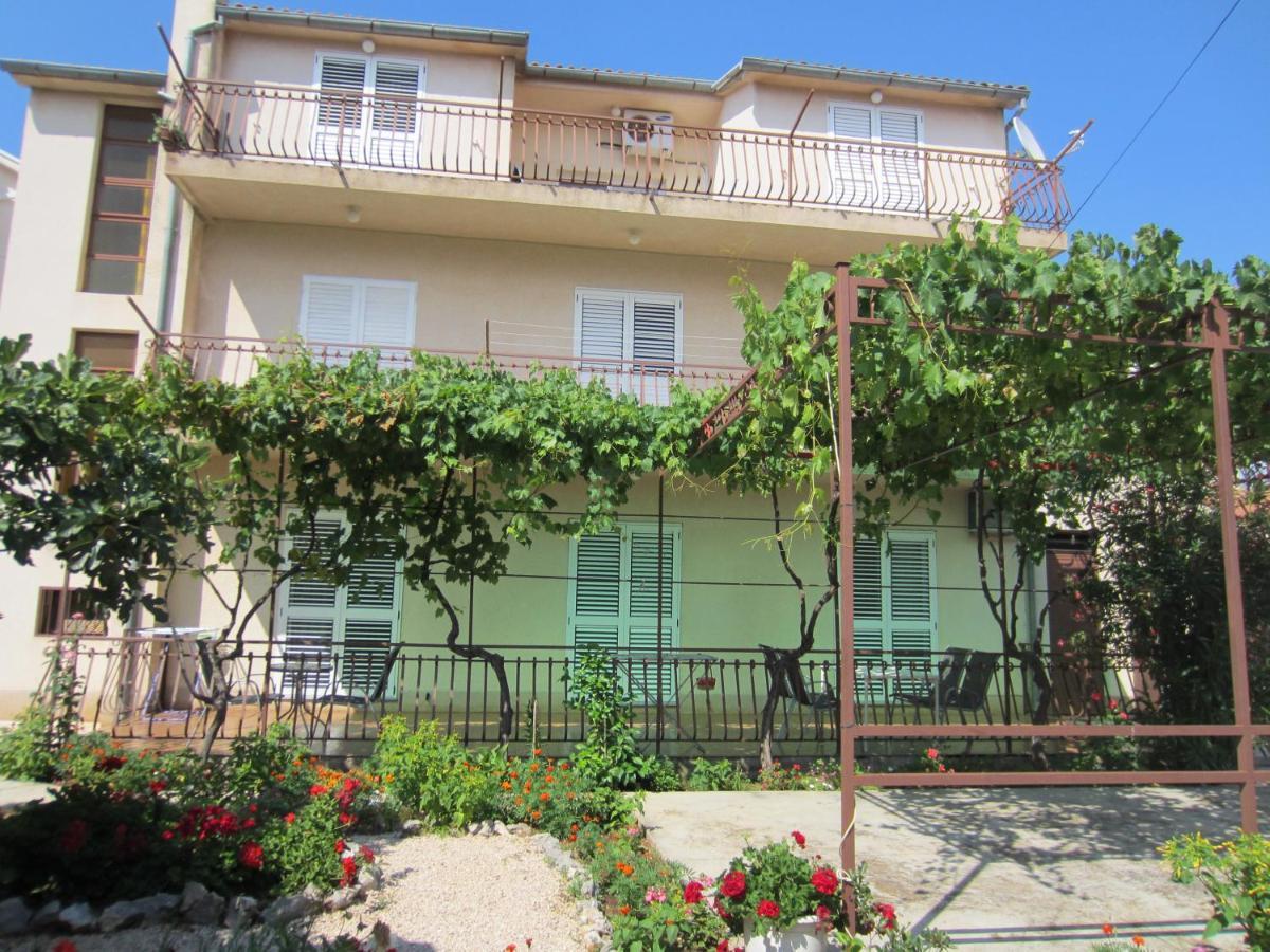 Ivic Apartments Vodice Croatia מראה חיצוני תמונה