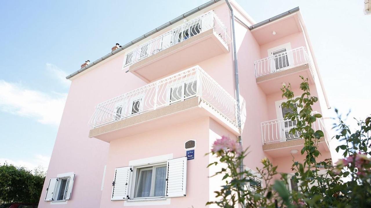 Ivic Apartments Vodice Croatia מראה חיצוני תמונה