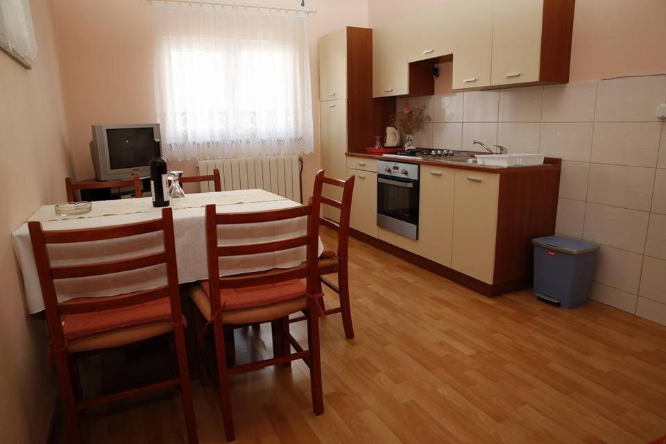 Ivic Apartments Vodice Croatia מראה חיצוני תמונה